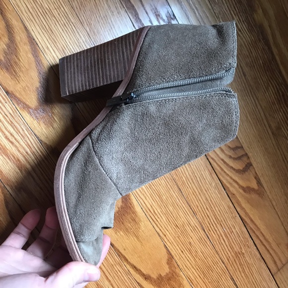 Peep toe booties - Picture 3 of 6